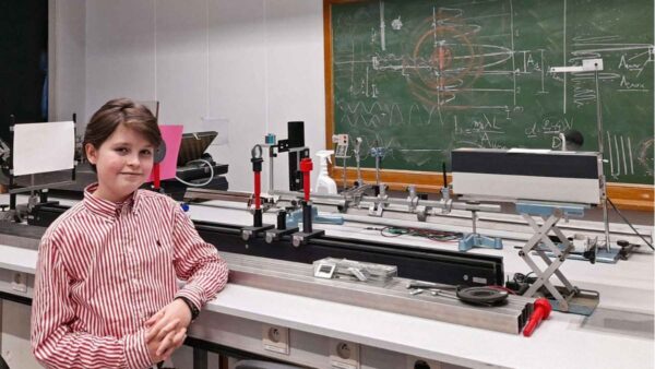 It may sound like science fiction, yet it’s real: at just 15, Laurent Simons has already earned a PhD and is now conducting advanced research